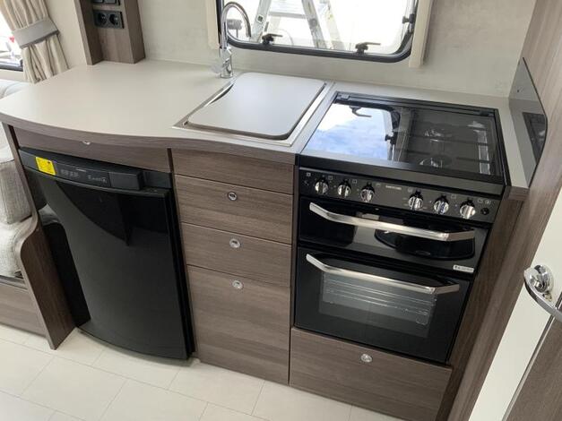 Elddis Affinity 520