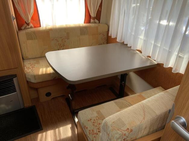 Hobby De Luxe 440 SF