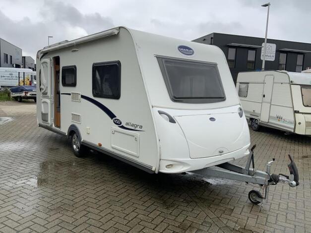 Caravelair Allegra 450 2e Pinksterdag open