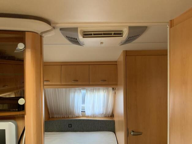 Hobby De Luxe 560 KMFE