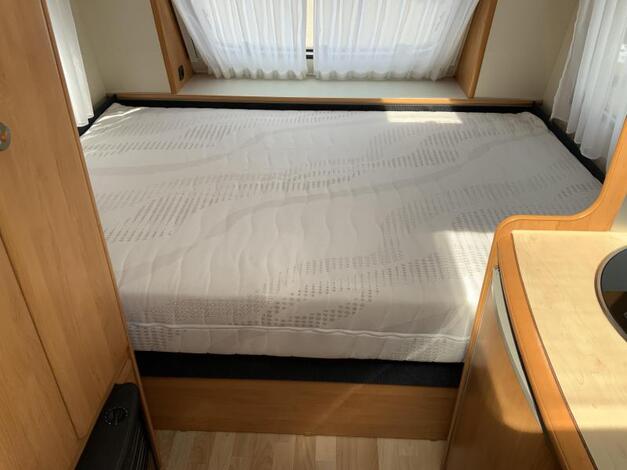 Hobby De Luxe 400 SF