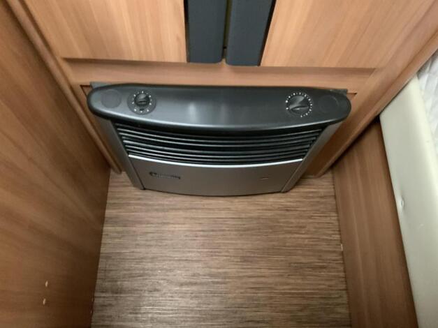 Hobby De Luxe 400 SF