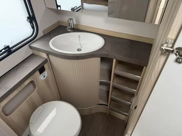 Hobby De Luxe 545 KMF