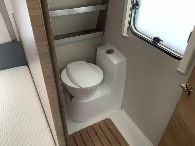 Knaus Sport 450 FU