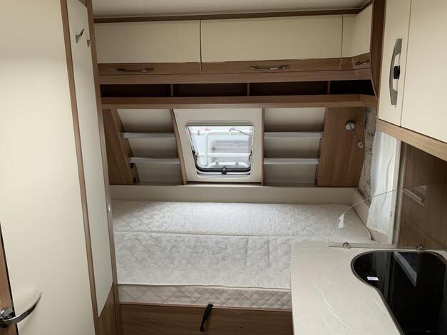 Hobby De Luxe 440 SF