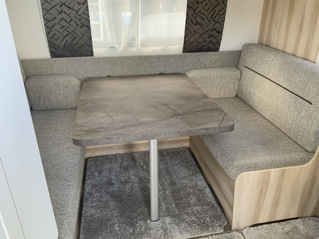 Hobby De Luxe 440 SF (1062230)