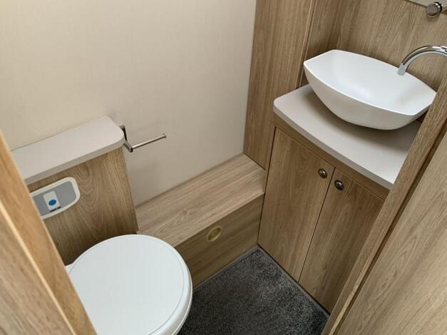 Elddis Avante 550