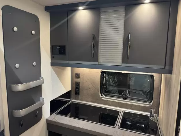 Hobby De Luxe 460 SL