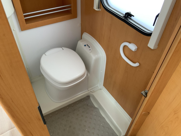 Eriba Living Pulse 465 Met lichte hagelschade. (1059177)