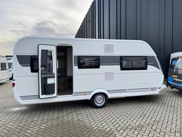 Hobby De Luxe 495 UL