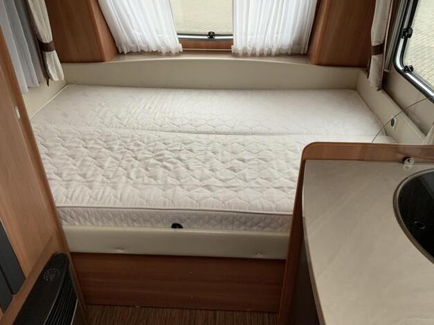 Hobby De Luxe 400 SF