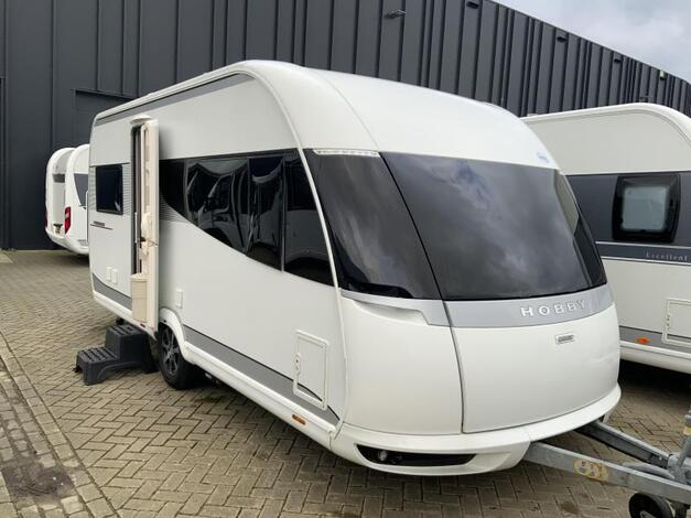 Hobby Premium 460 UFE Hemelvaartsdag open