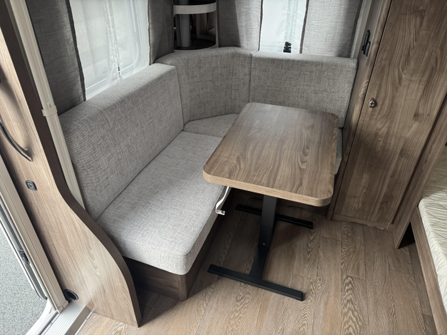 Hobby Excellent Edition 650 KMFE