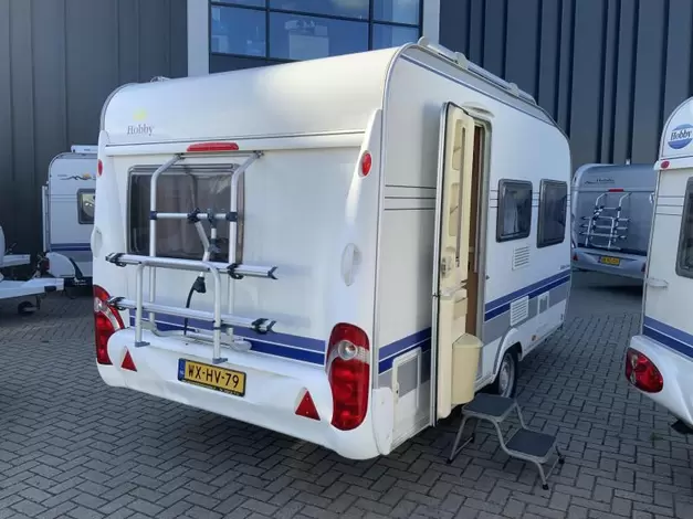 Hobby De Luxe 400 SF