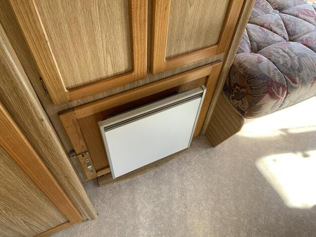 Elddis Wisp 370