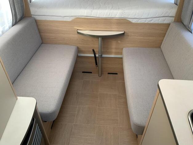LMC Sassino 470 K Comfort pakket + Luifel