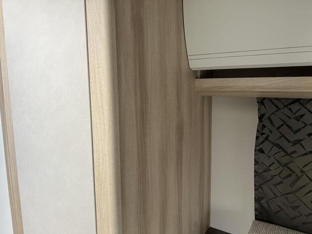 Hobby De Luxe 460 LU