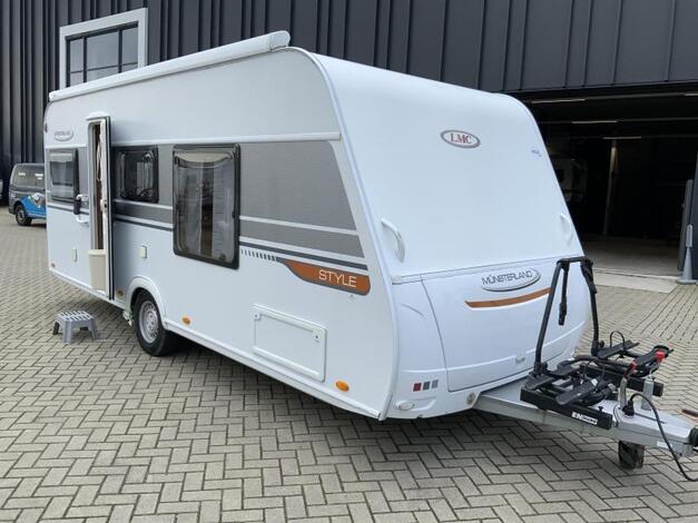 LMC Style 450 D MOVER, VLOERVERW
