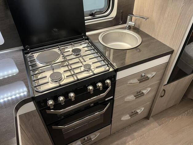 Hobby Prestige 620 CL