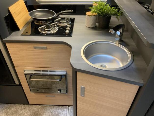 Hobby Optima De Luxe  T75 HGE