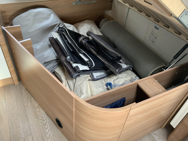 Hobby De Luxe 460 UFE