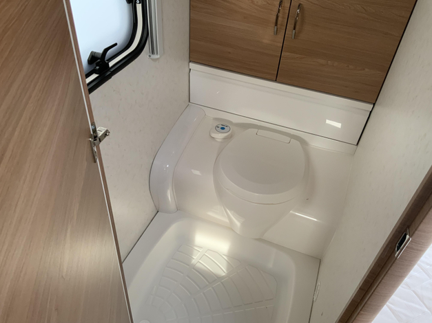 Hobby De Luxe 460 UFE