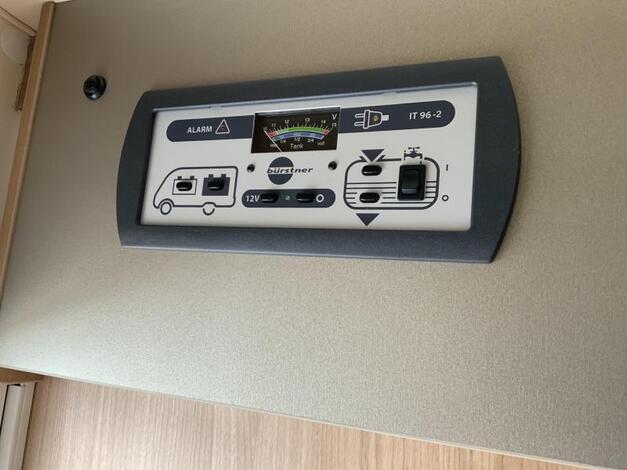 Bürstner Ixeo IT 726