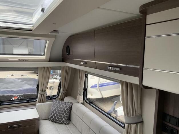 Elddis Affinity 520