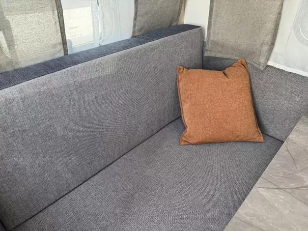 Hobby De Luxe 400 SFE