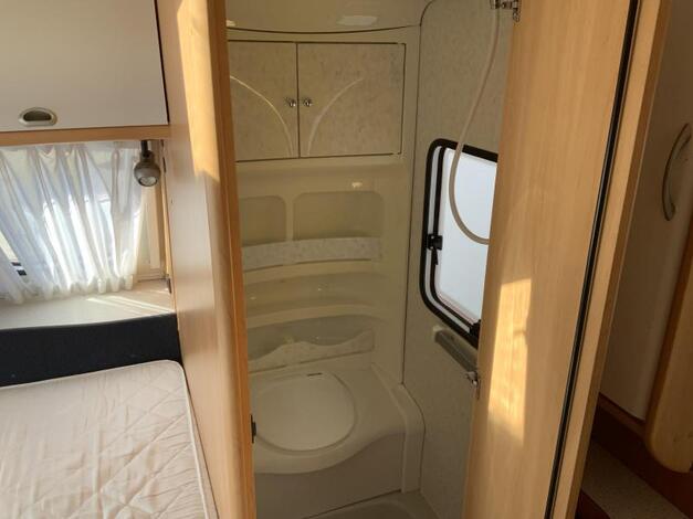 Hobby De Luxe 460 UFE
