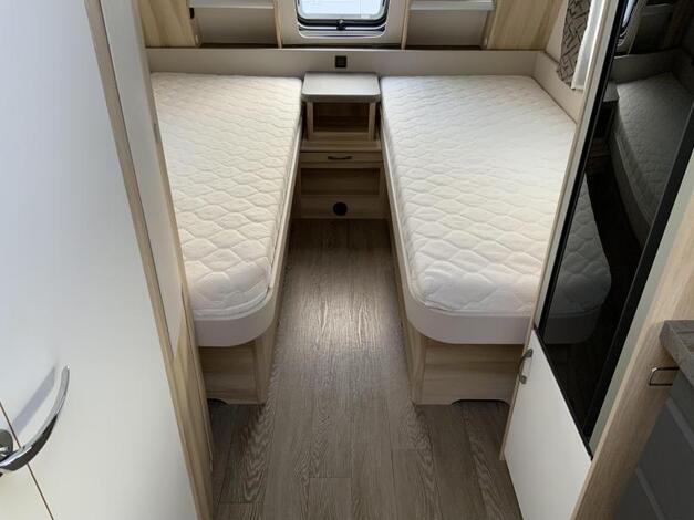 Hobby De Luxe 495 UL