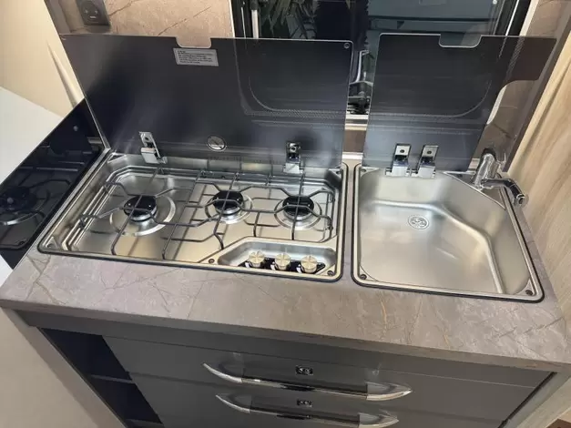 Hobby De Luxe 460 SL