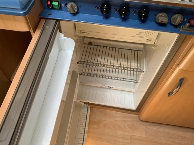 Hobby De Luxe 495 UF