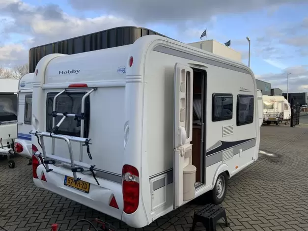 Hobby De Luxe 400 SF