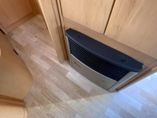 Hobby De Luxe 460 UFE