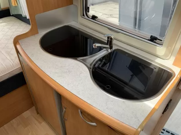 Hobby Excellent 400 SF