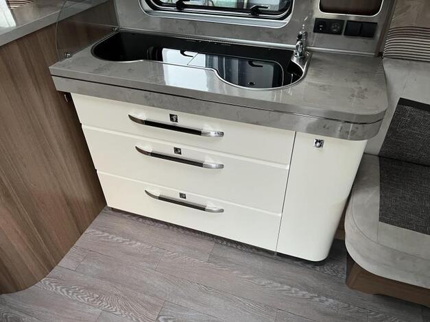 Hobby Prestige 720 KWFU