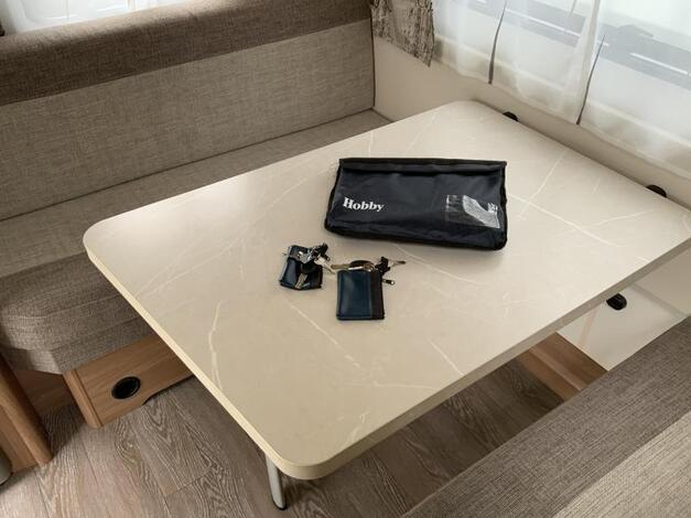 Hobby De Luxe 440 SF