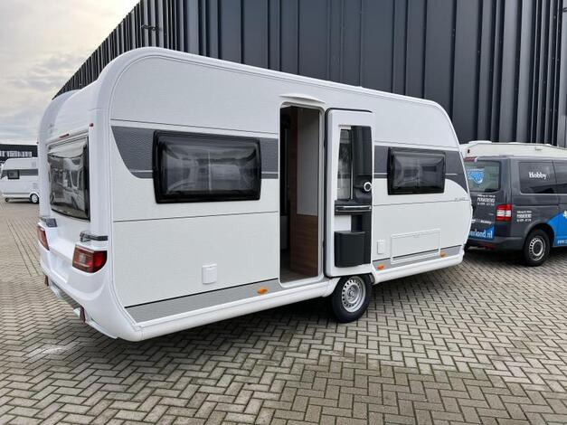 Hobby De Luxe 460 UFE