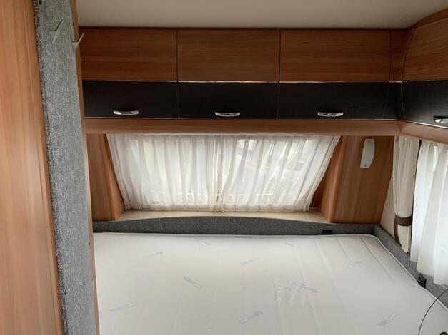 Hobby De Luxe 440 SF