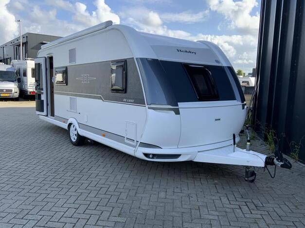 Hobby De Luxe 560 KMFE Hemelvaartsdag open