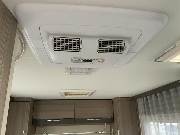 Challenger Mageo 398 EB airco schotel en luifel!