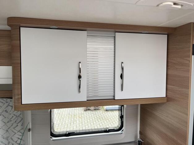 Hobby De Luxe 460 UFE