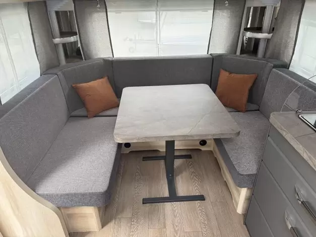 Hobby De Luxe 540 UL