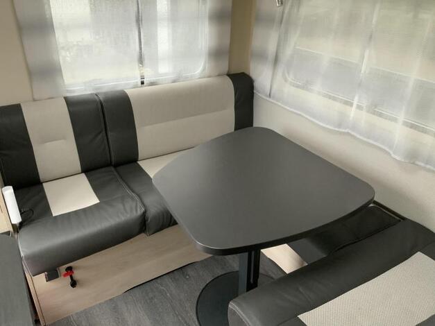 Caravelair Antares 420