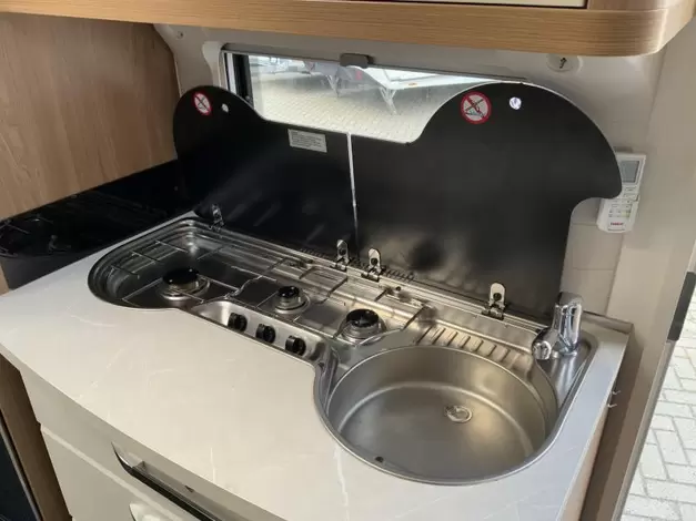 Hobby De Luxe 495 UL