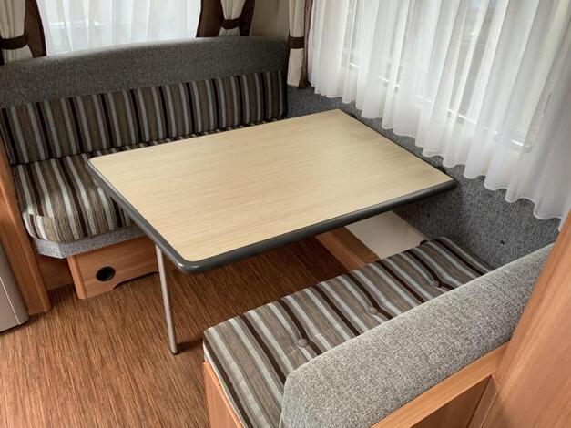 Hobby De Luxe 440 SF