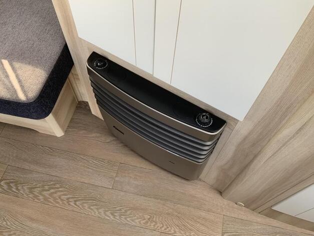 Hobby De Luxe 495 UL