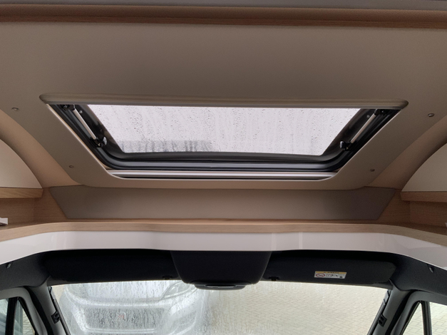 Hymer B-MCT 600 White-Line (1038931)