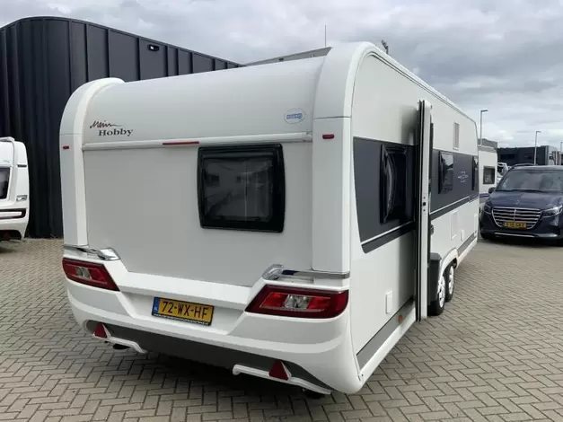Hobby De Luxe Edition 650 KMFE Huisshow 16 t/m26 oktober